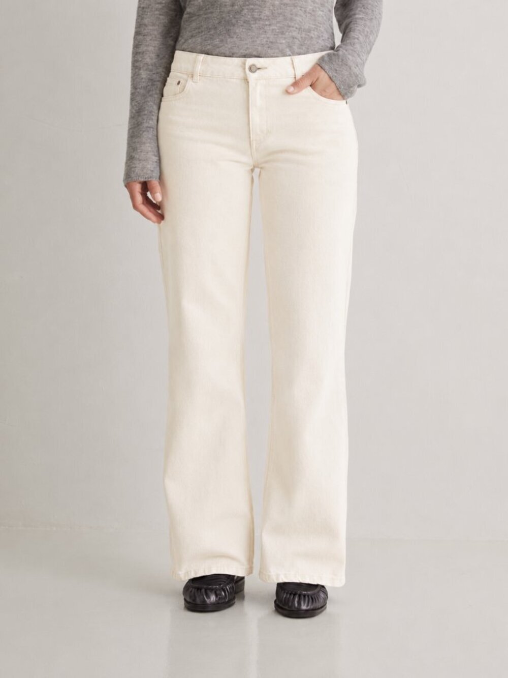 YERSE Ivory White 100% Organic Cotton Denim Mid Rise Wide Leg Jeans, Size M - Picture 2 of 15